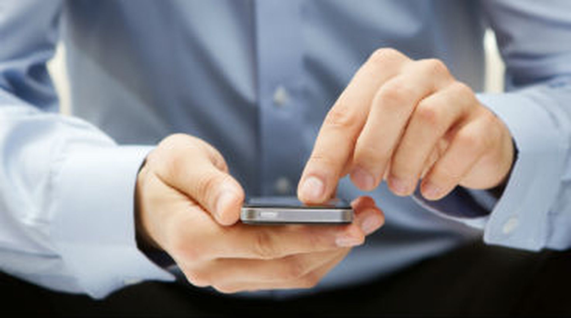 A flaw that allowed users to break through the passcode screen was eliminated in iOS 7.0.2.