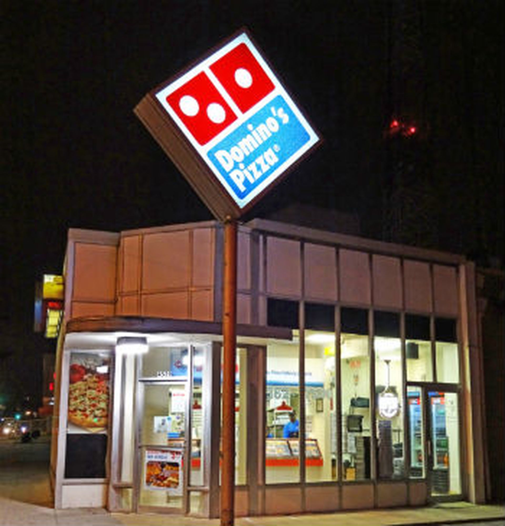 Payment validation flaw nets hacker a free pizza