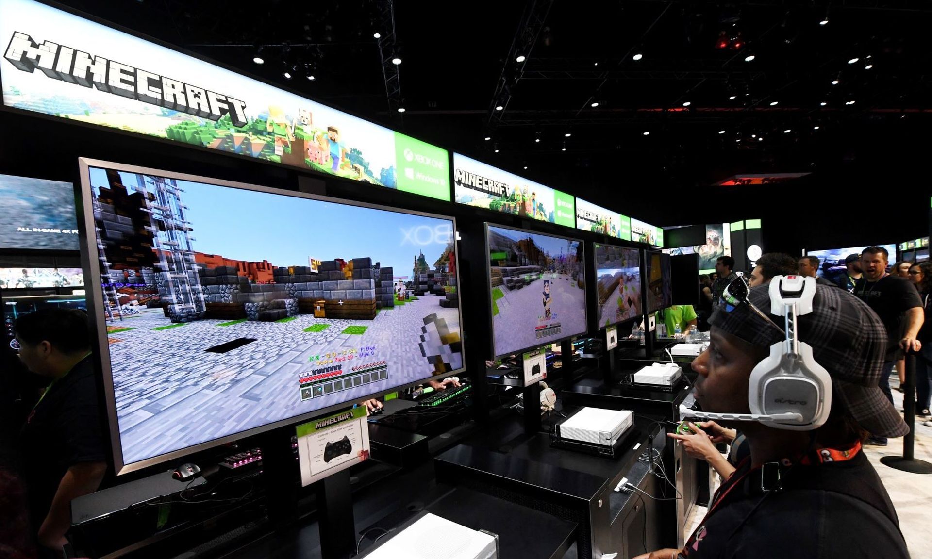 Gamers play the “Minecraft” game at the Los Angeles Convention center at the E3 2017 event in Los Angeles. Credentials for seven million Minecraft are among those found in the Have I Been Pwned database, whose code base just went open source..  (Photo: MARK RALSTON/AFP via Getty Images)