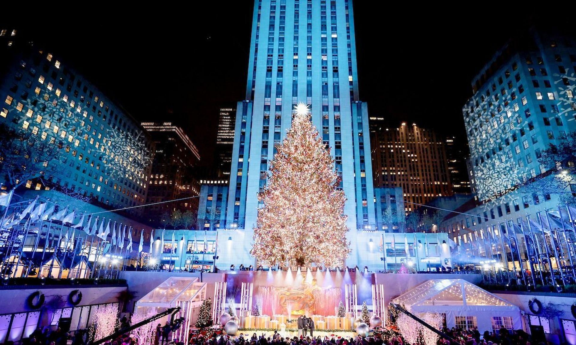 A view of Rockefeller Center during the Christmas Tree Lighting Ceremony on December 1 in New York City. People are out for the holidays, and so are the scammers, warns today’s columnist, Reuben Braham of Cyberint. (Photo by Dimitrios Kambouris/Getty Images)