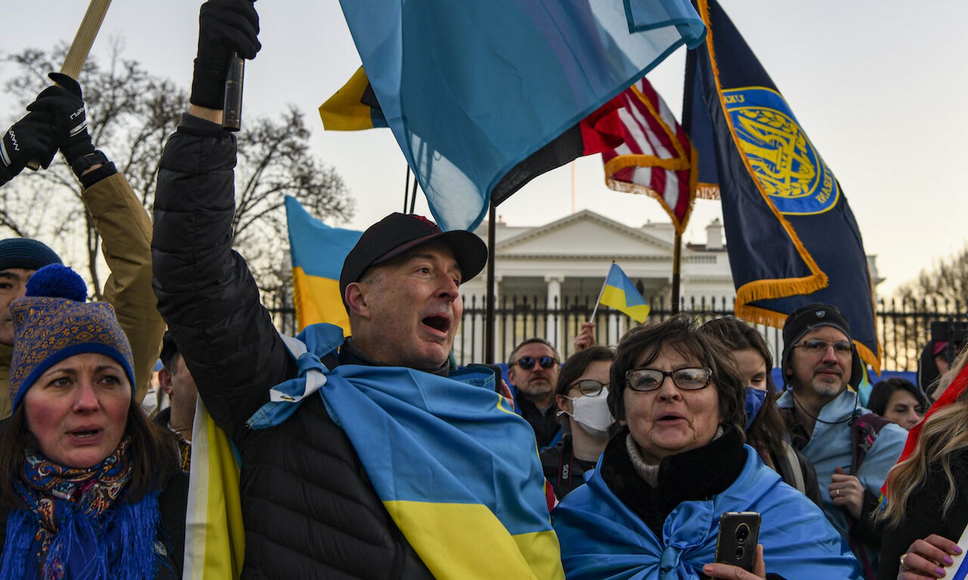 Demonstrators gather at the White House in Washington, D.C., on February 20 to call for the United States to take a stronger stand against Russia. As the Russian invasion continues, today’s special columnist, Sam Curry of Cybereason, offers advice to security team worried about increased cyberattacks. (Photo by Kenny Holston/Getty Images)