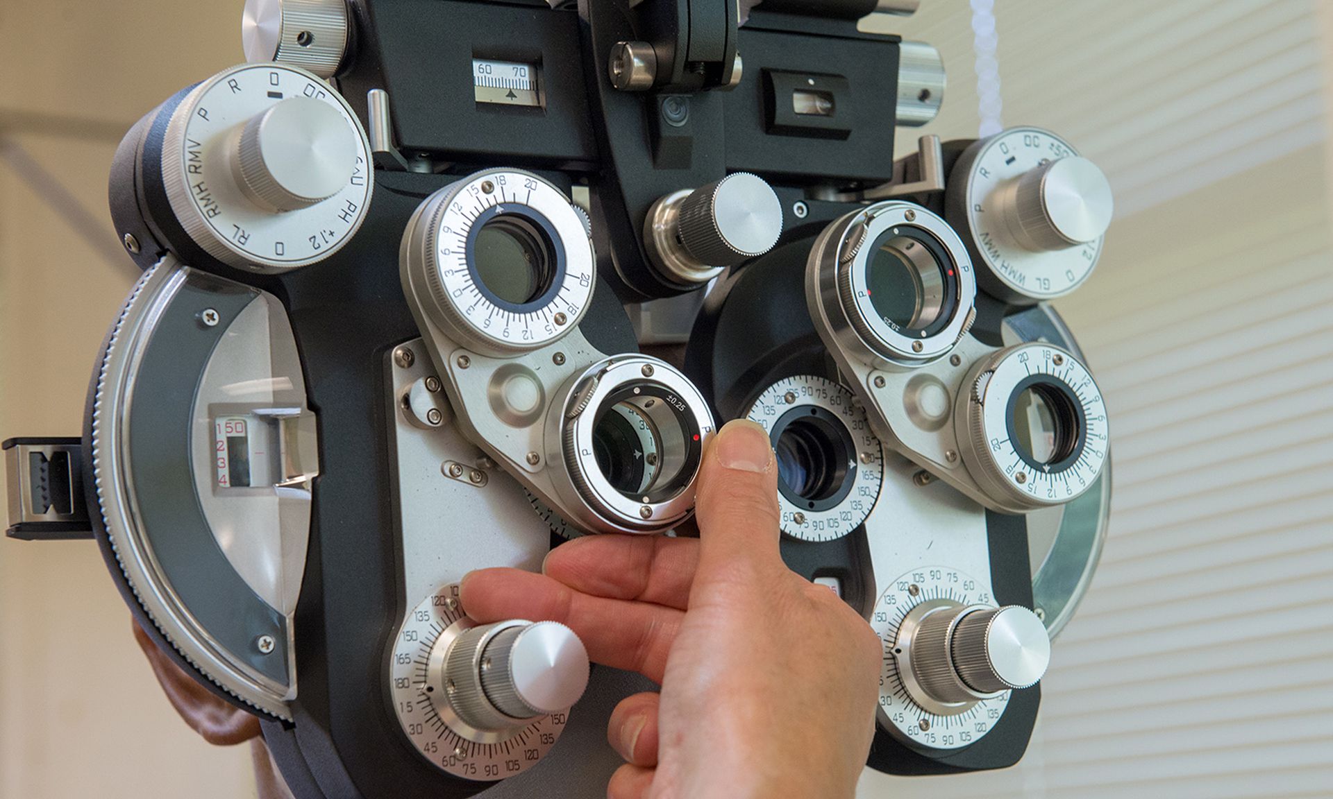 Regional Eye Associates informed more than 194,000 patients that their data was accessed and deleted from Eye Care Leaders, a cloud-based electronic medical record vendor. Pictured: An Air Force optometrist tests a patient’s eyes during an eye exam at Greenville High School, Miss., July 9, 2021. (Airman Tyler Catanach/Air National Guard)