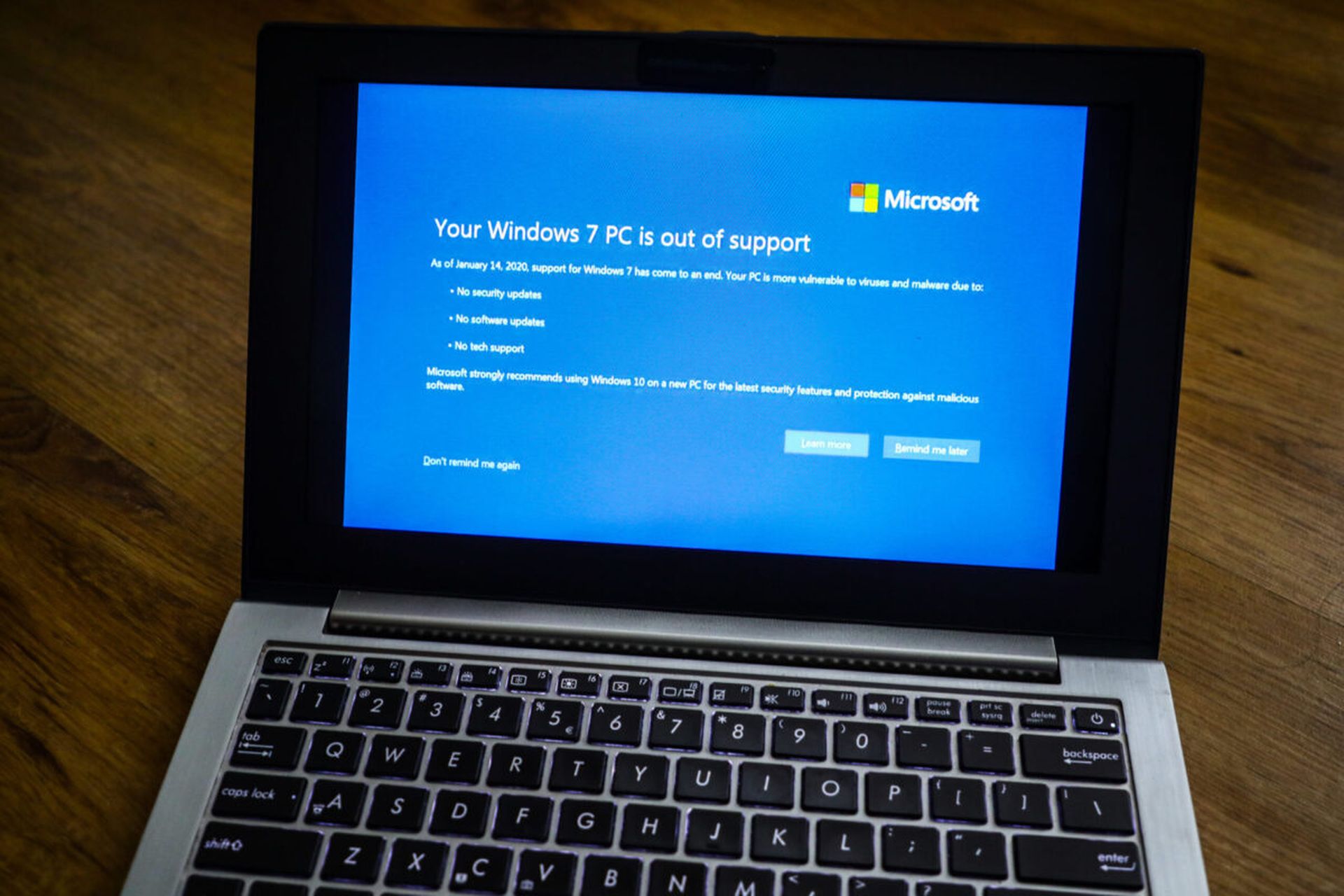 Warning notification is displayed on a laptop running Windows 7 operating system in Poland, on 25 February, 2020. After 10 years, support for Windows 7 ended on January 14, 2020. Microsoft will no longer provide software updates and support, including security updates. (Photo by Beata Zawrzel/NurPhoto via Getty Images)