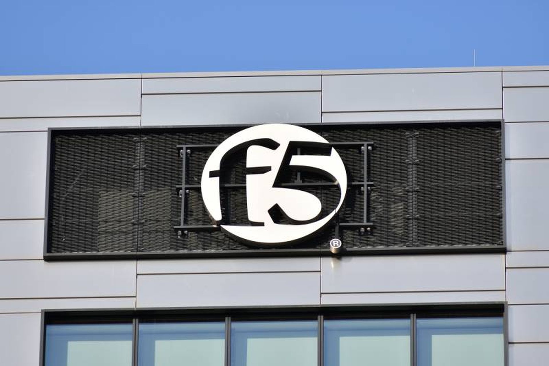 xHamster offers help contain Iggy Azalea nude photo leak | SC Media