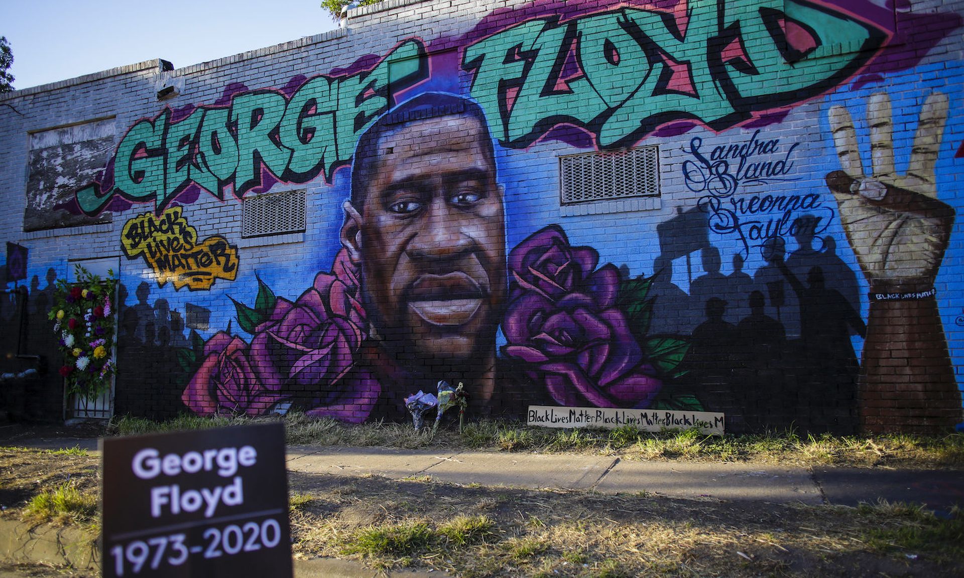 HOUSTON, TX &#8211; June 10: A mural of George Floyd on the side of a building is seen at the intersection of Elgin Street and Ennis Street in the 3rd Ward on June 10, 2020 in Houston, Texas. Four Minneapolis police officers were fired, arrested and criminally charged after a video taken by a witness was posted on social media showing Floyd&#8217;s...