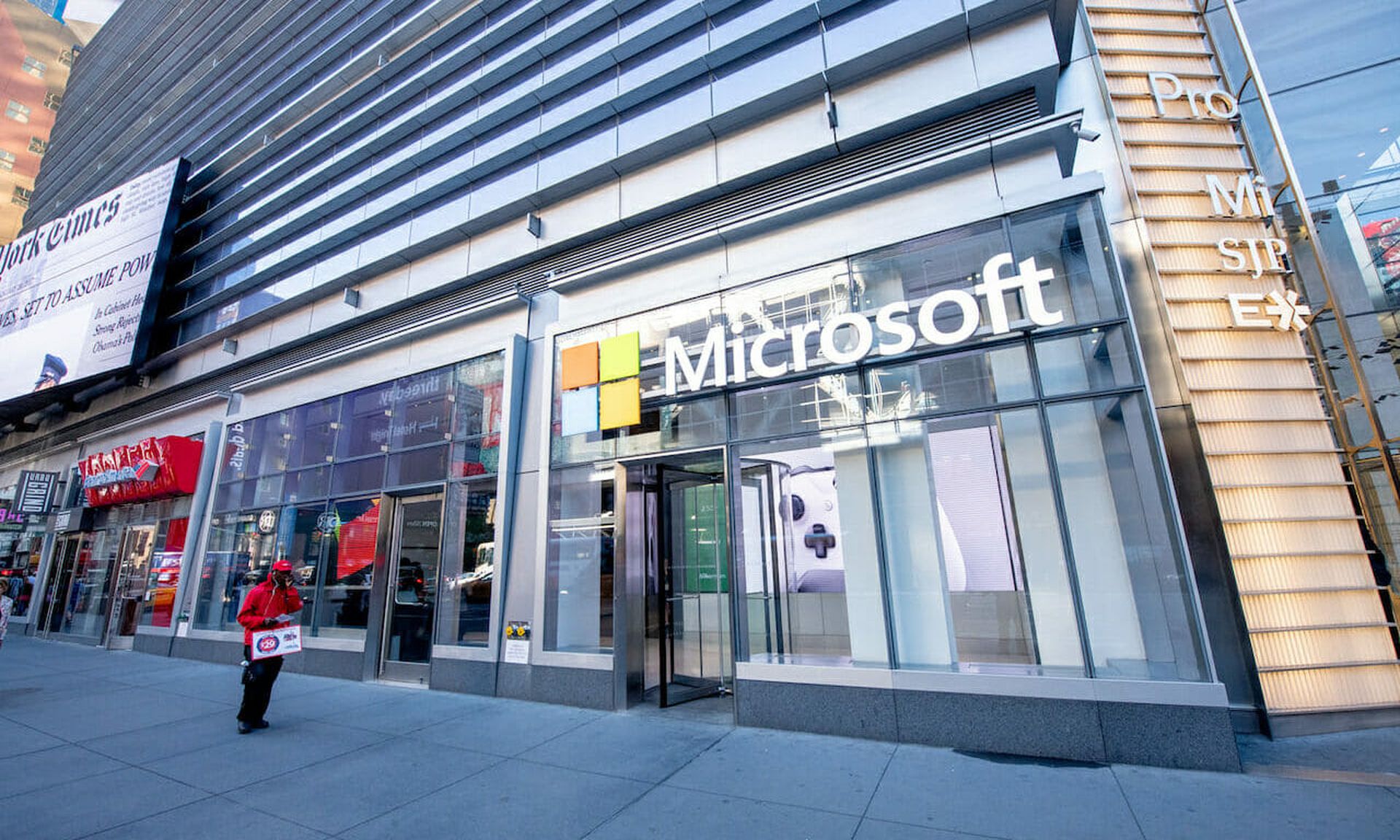 Street view of the Microsoft New York office on May 24, 2018 in New York City. (Photo by Roy Rochlin/Getty Images for Leaders)