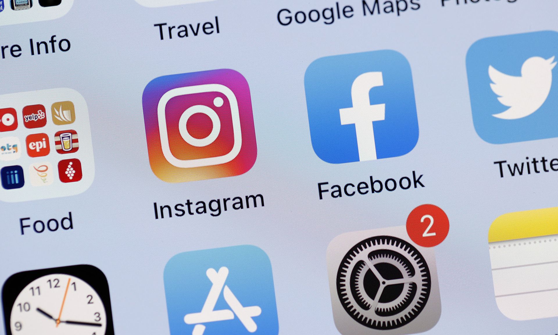 The Facebook and Instagram apps are seen on the screen of an iPhone on Oct. 4, 2021. (Photo Illustration by Justin Sullivan/Getty Images)