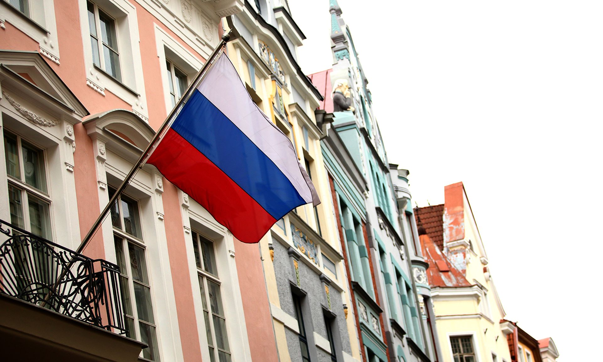 About 74% of revenues raised through ransomware go to Russian-affiliated actors, according to a Chainalysis report. Pictured: The Russian flag hangs outside the Russian Consulate on March 2, 2015, in Tallinn, Estonia. (Photo by Jordan Mansfield/Getty Images)
