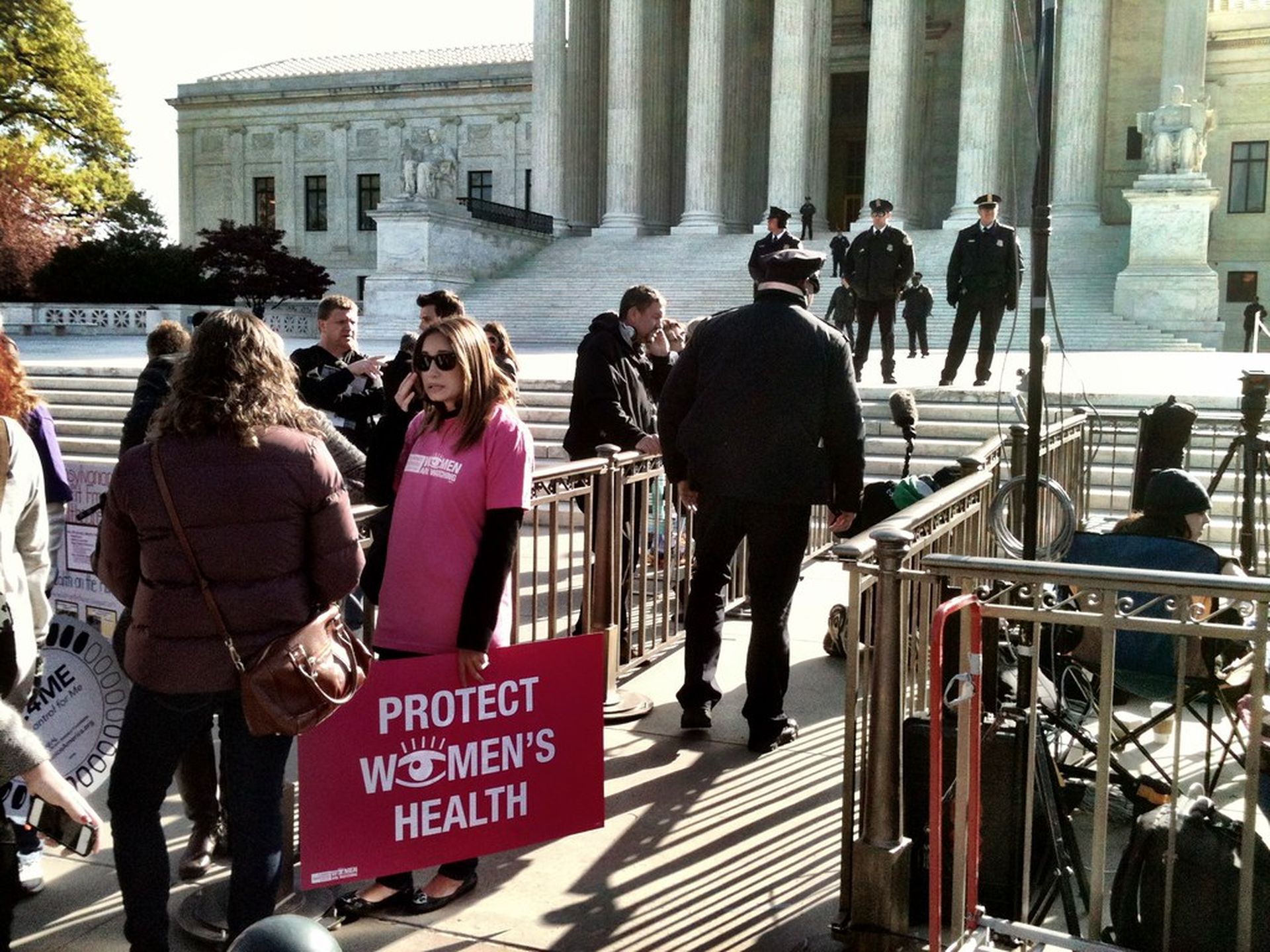 The FTC is being urged to investigate the data collection practices of Apple and Google to protect the safety and privacy of women, after the overturn of Roe v. Wade. (Photo credit: &#8220;Women&#8217;s Health at the Supreme Court&#8221; by LaDawna&#8217;s pics is licensed under CC BY 2.0.)