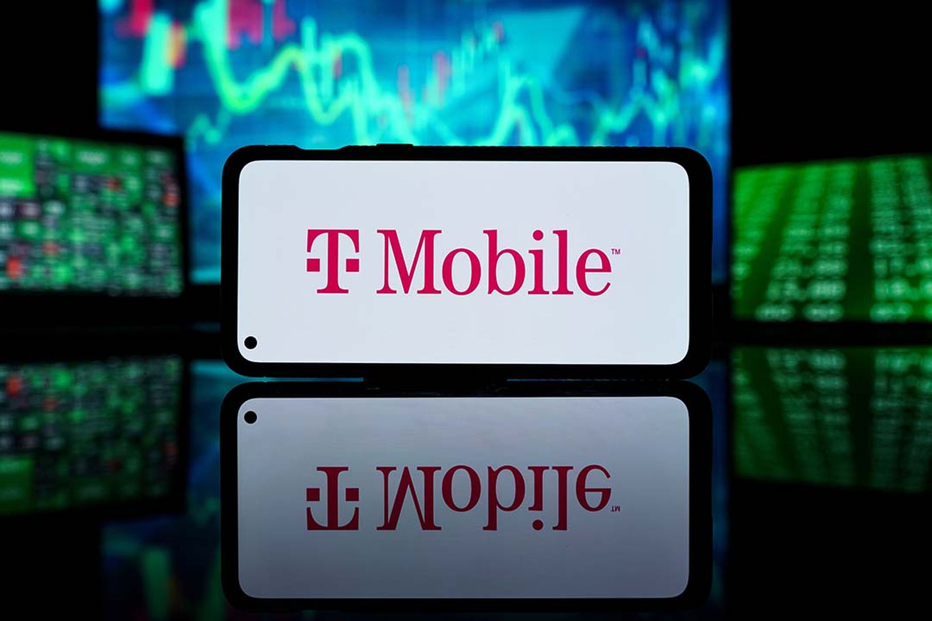 T-Mobile breach impacts hundreds