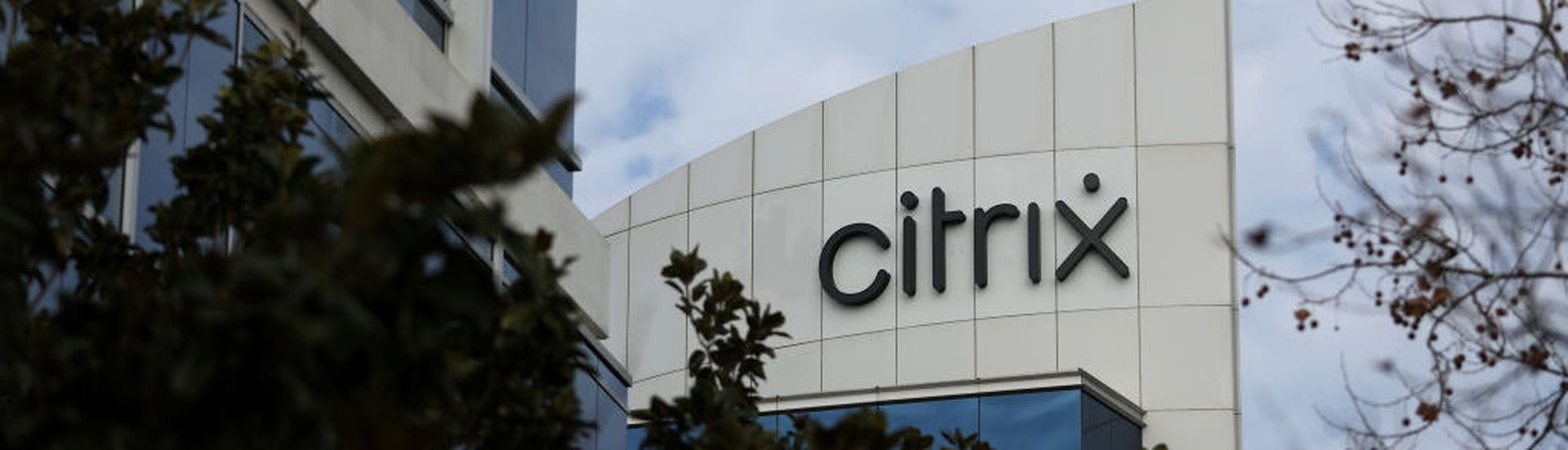 SANTA CLARA, CALIFORNIA &#8211; JANUARY 31: A sign is posted on the exterior of a Citrix office complex on January 31, 2022 in Santa Clara, California. Cloud-computing company Citrix announced plans to be acquired by Elliot and Vista Equity Partners in an all-cash deal valued at $16.5 billion. (Photo by Justin Sullivan/Getty Images)