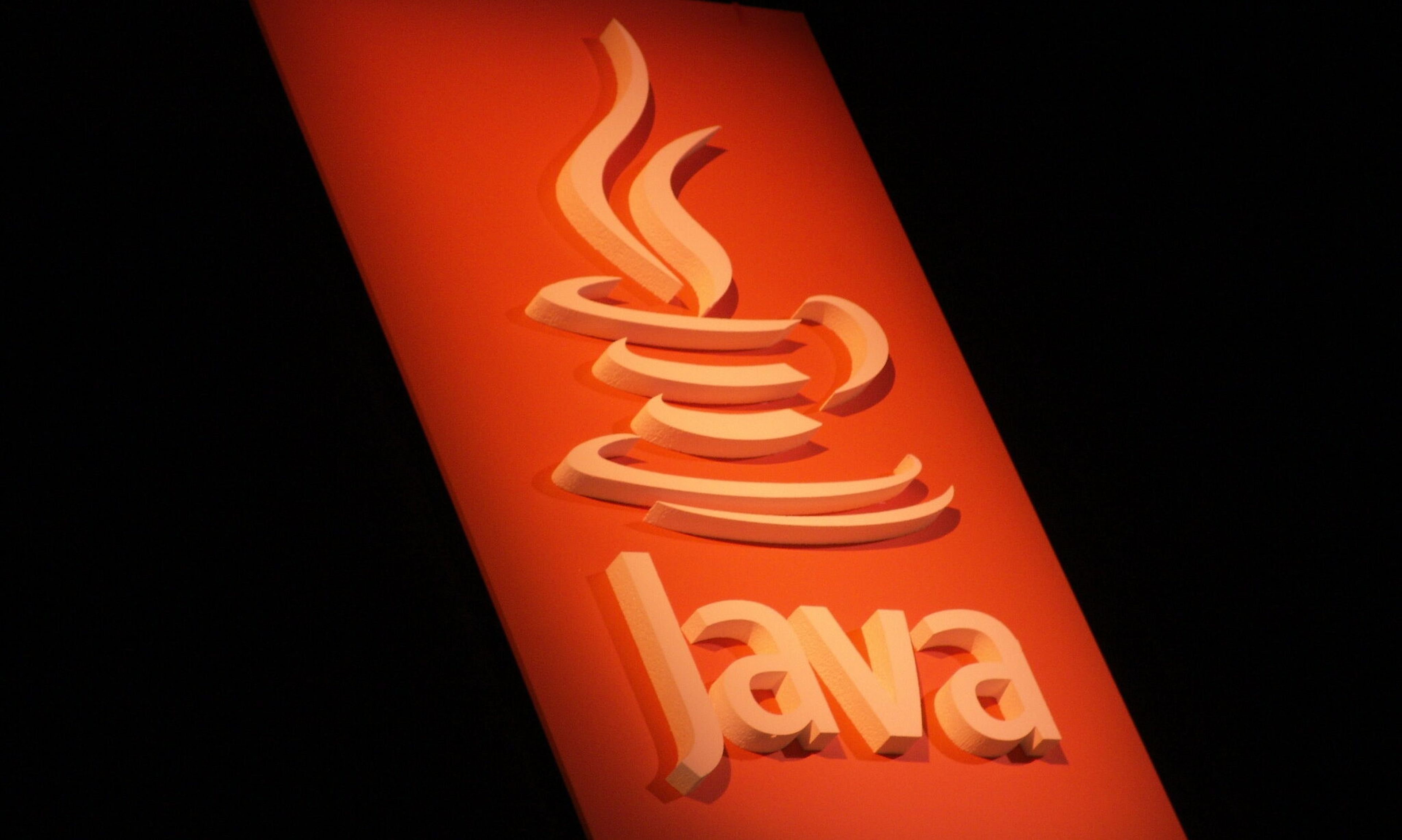 (&#8220;Java Logo&#8221; by mrjoro is licensed under CC BY-NC 2.0)