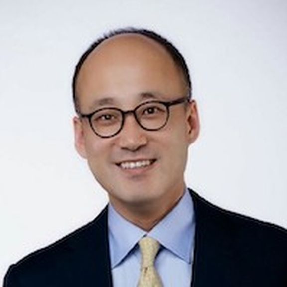 LinkedIn: Doug (Dong Hoon) Yeum, channel chief, AWS