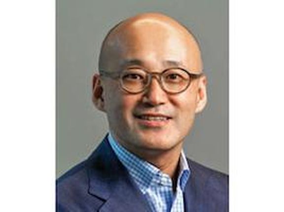Doug Yeum, head of worldwide channels and alliances, AWS