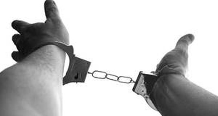 handcuffs_1346784